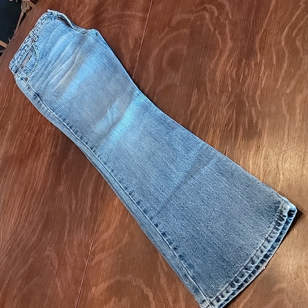 Vintage Lei flared low-rise jeans. - Picture 7 of 8